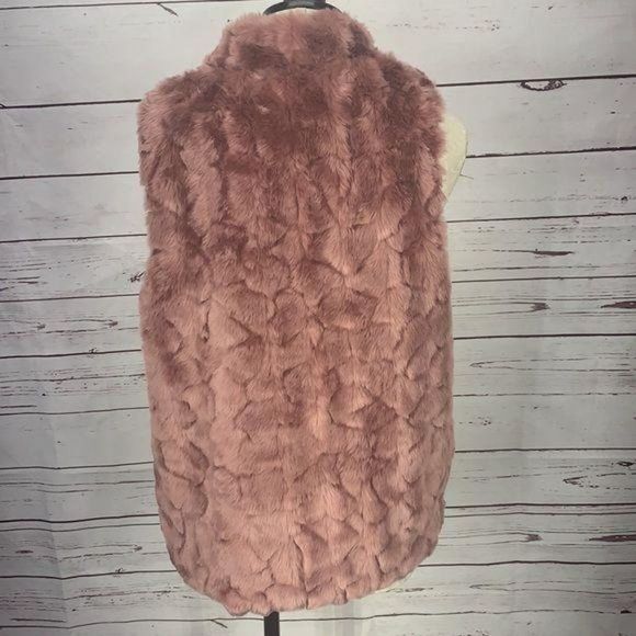 Love Tree Woman's Rose Pink Faux Fur Vest Jacket Size Large - Picture 4 of 9